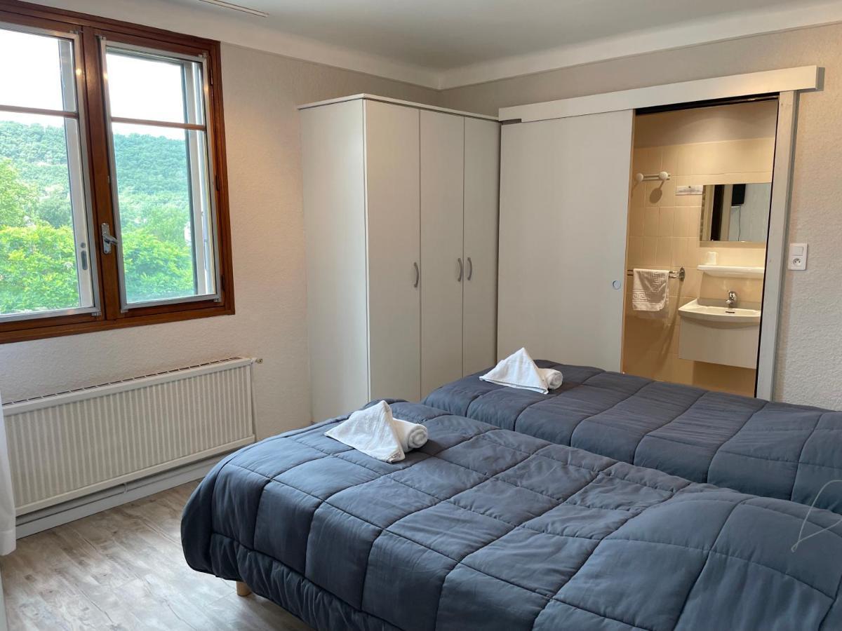 Hotel Les Chenes Sisteron Zewnętrze zdjęcie