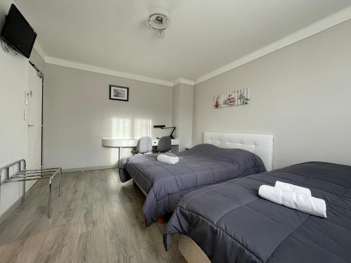 Hotel Les Chenes Sisteron Zewnętrze zdjęcie
