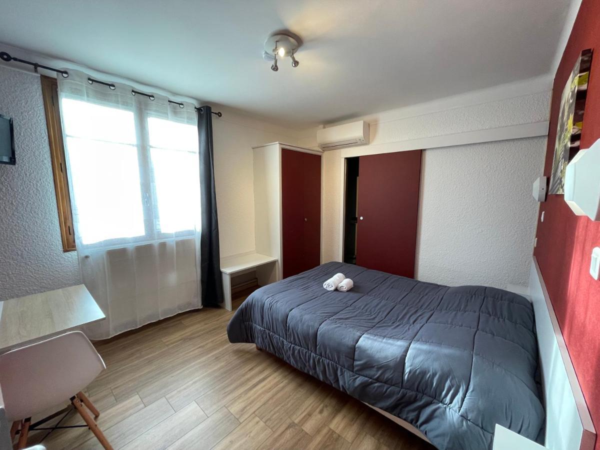 Hotel Les Chenes Sisteron Zewnętrze zdjęcie