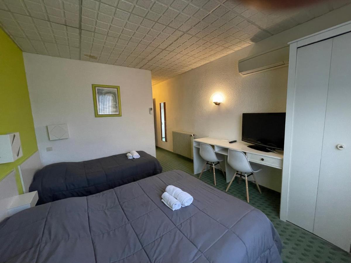 Hotel Les Chenes Sisteron Zewnętrze zdjęcie