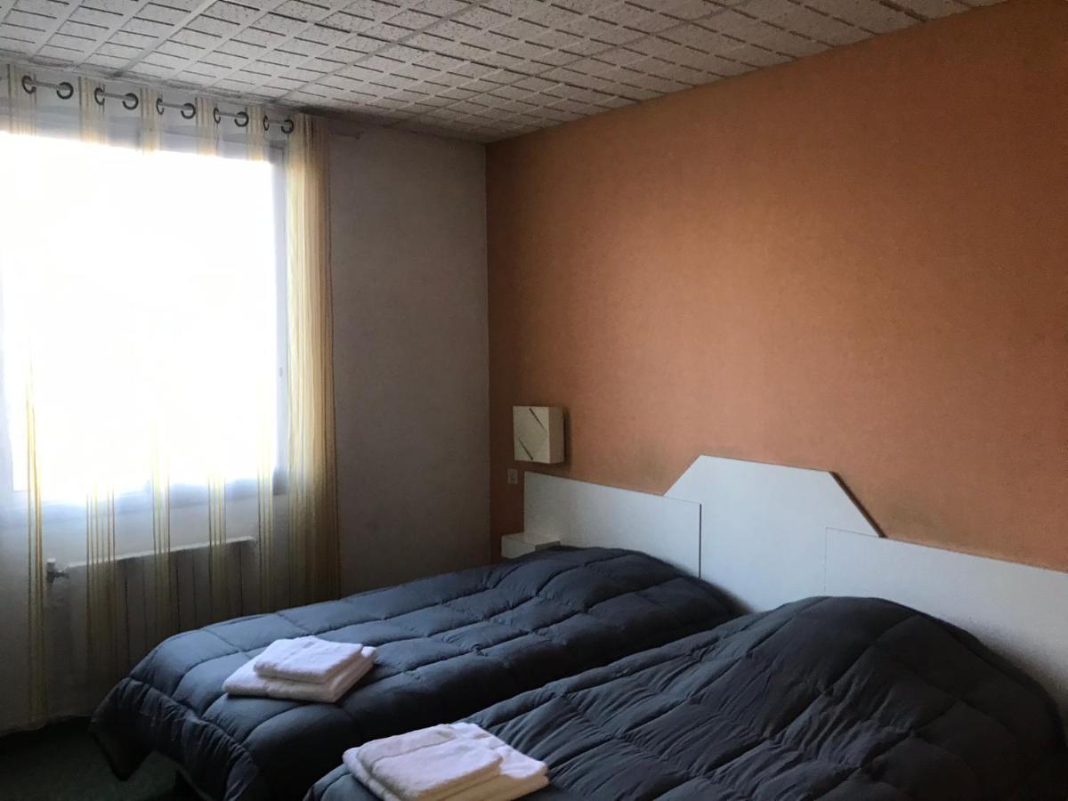 Hotel Les Chenes Sisteron Zewnętrze zdjęcie