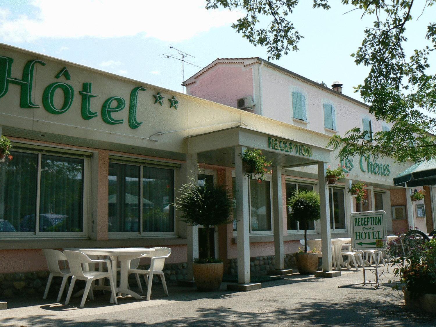 Hotel Les Chenes Sisteron Zewnętrze zdjęcie