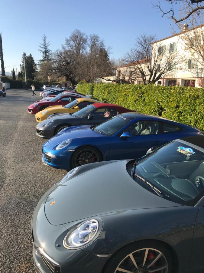 Hotel Les Chenes Sisteron Zewnętrze zdjęcie
