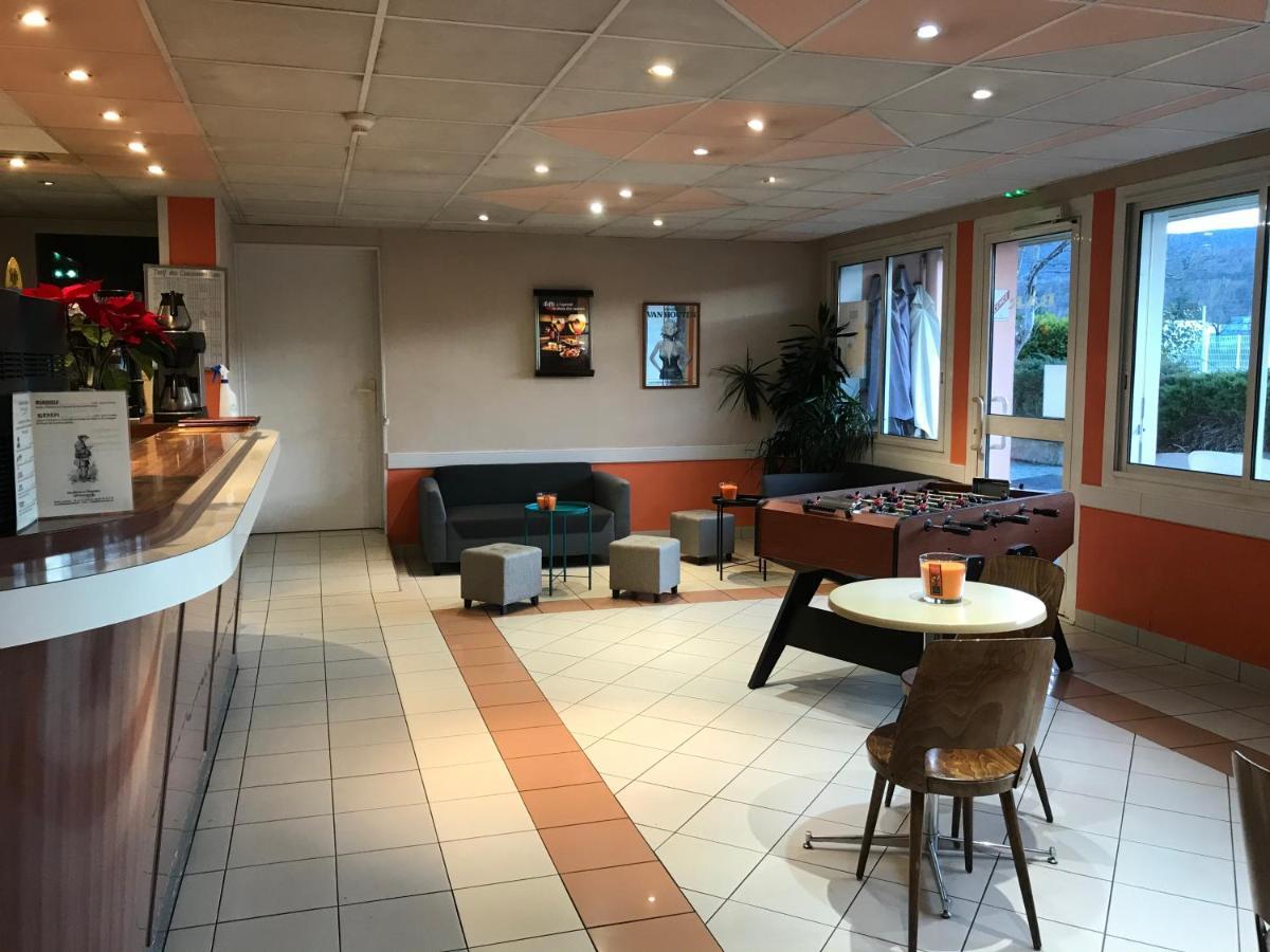Hotel Les Chenes Sisteron Zewnętrze zdjęcie